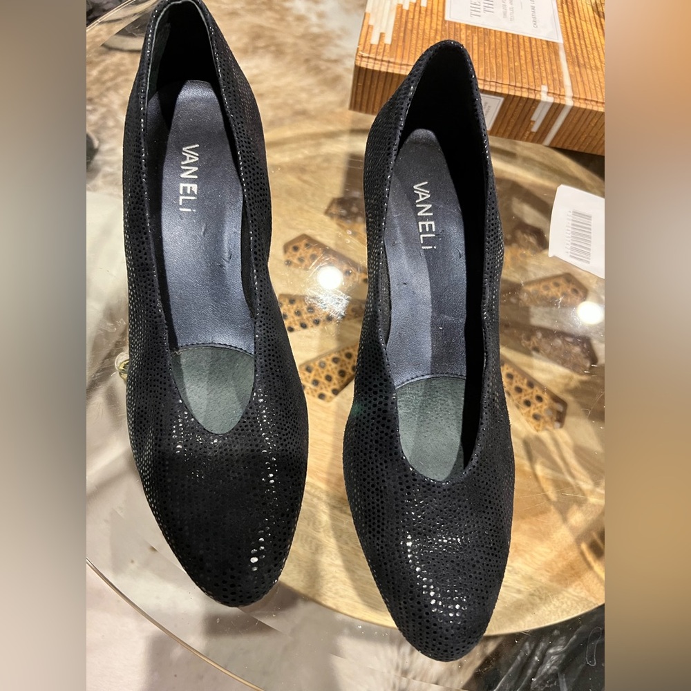 Vaneli Black Sparkle Low Heels l 8